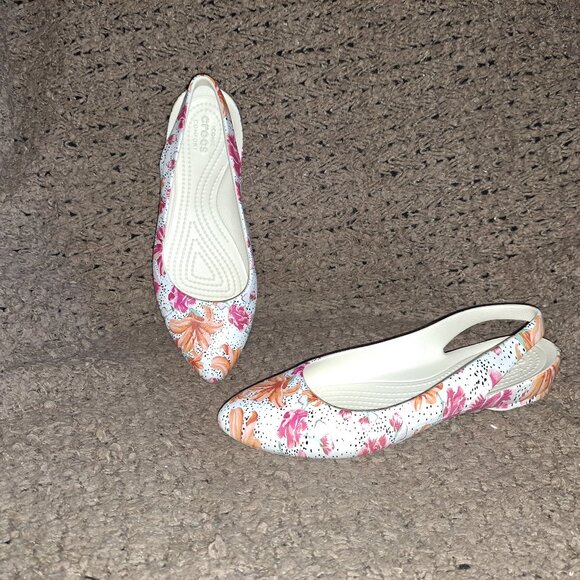 CROCS-Eve Floral Slingback Flat-Hibiscus White Floral-Sz 7-Excellent - Picture 1 of 7